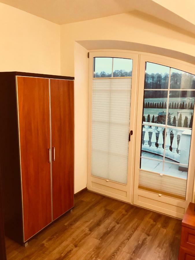 Pensjonat nad Strugą Leilighet Stryków Eksteriør bilde